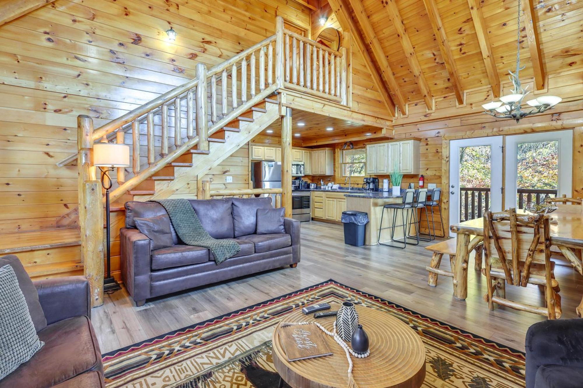 Pigeon Forge Cabin Rental With Decks And Hot Tub! Exterior photo